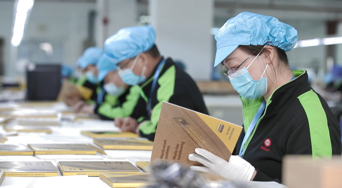 Dongguan Hesheng Creative Technology Co., Ltd. línea de producción del fabricante